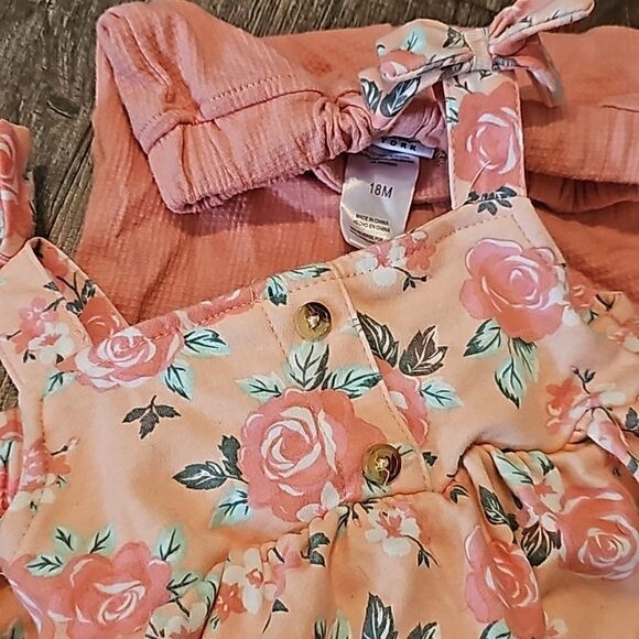 Nicole Miller baby bundle - Picture 6 of 7